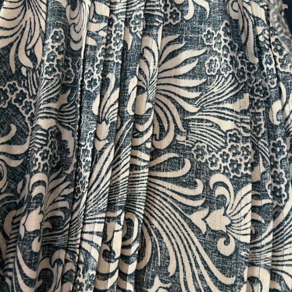 Faherty Navy and Cream Floral Dress - Picture 7 of 11